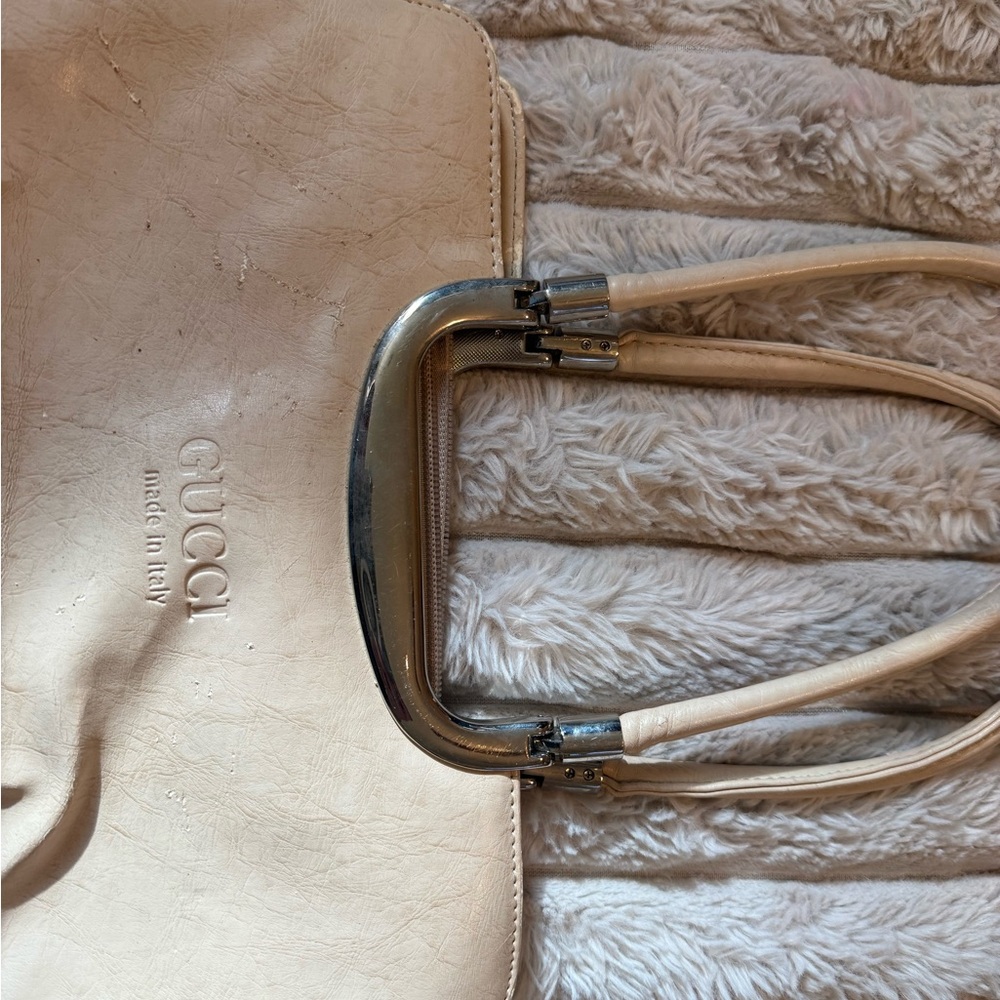 Gucci Beige Leather Shoulder Bag